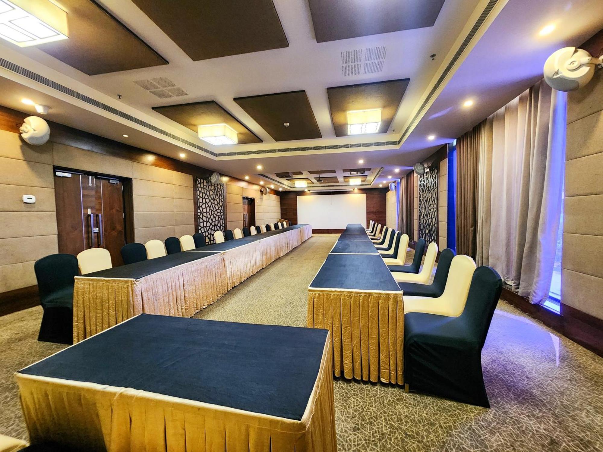 Dimora Hotels And Resorts Thiruvananthapuram Exterior photo