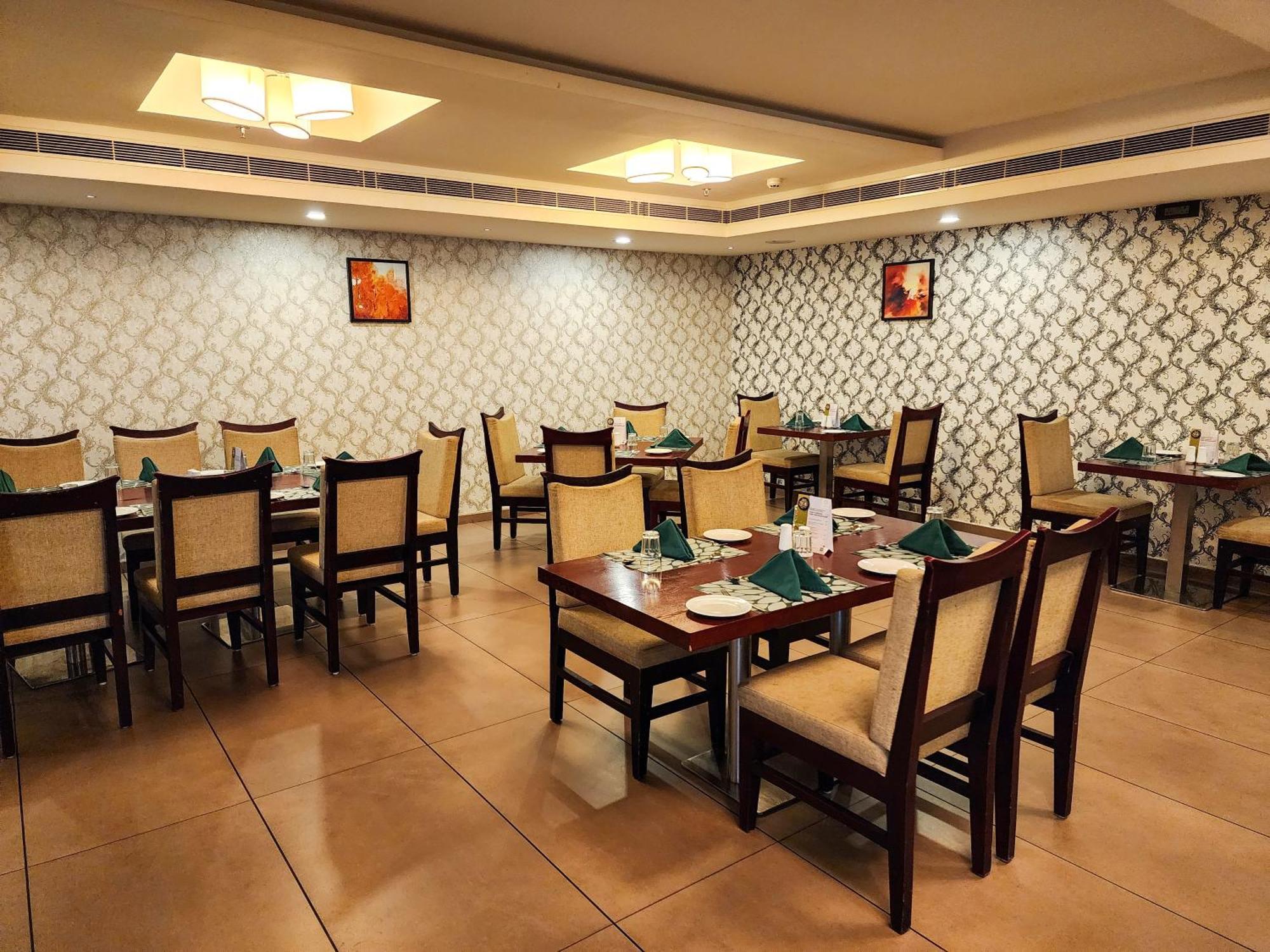 Dimora Hotels And Resorts Thiruvananthapuram Exterior photo