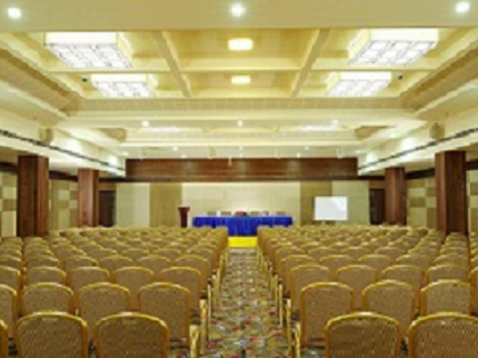 Dimora Hotels And Resorts Thiruvananthapuram Exterior photo